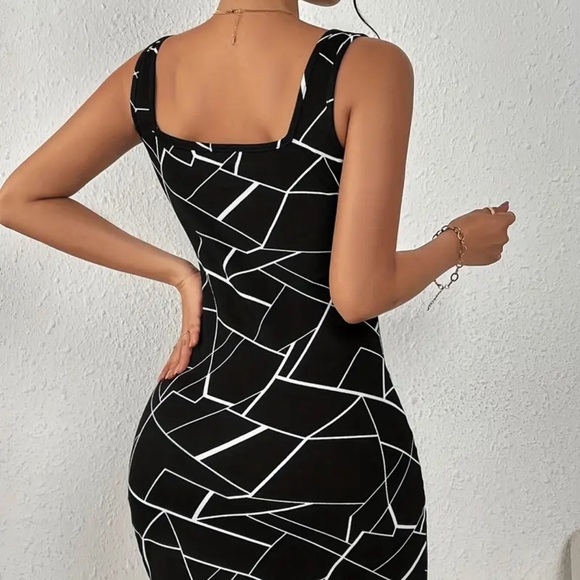 Allover Print Bodycon Tank dress 😍host-pick! - Picture 2 of 2